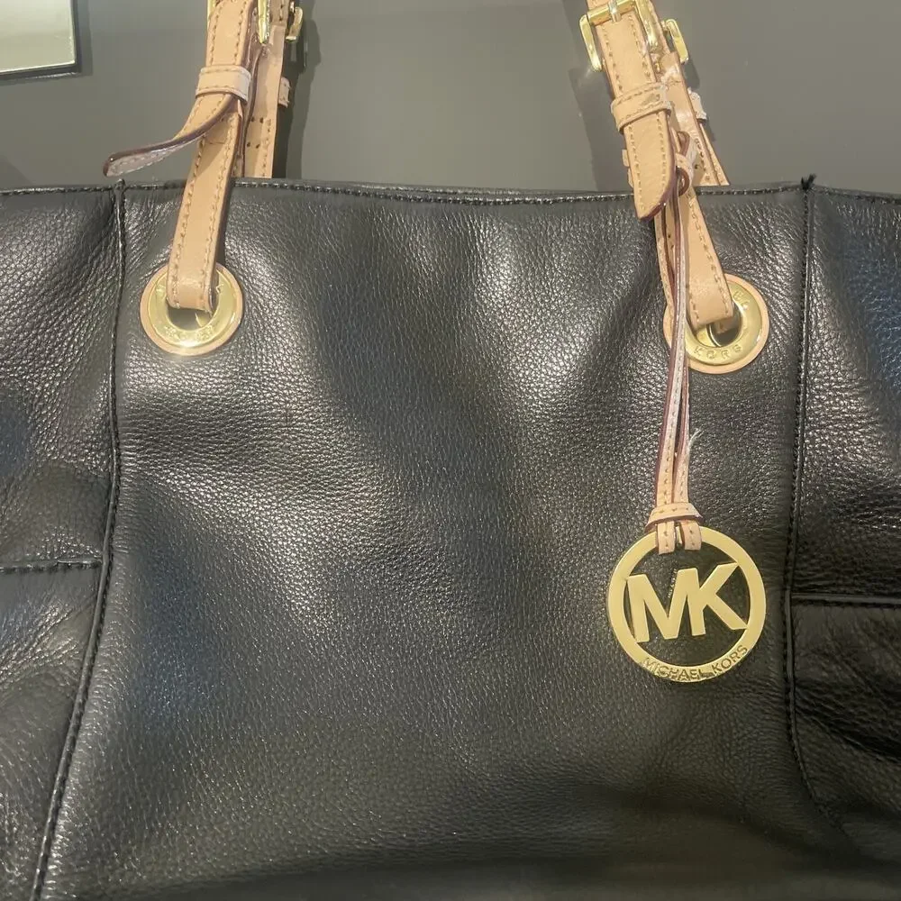 MICHAEL KORS Jet Set Black Pebbled Leather Tote Large Shoulder Handbag